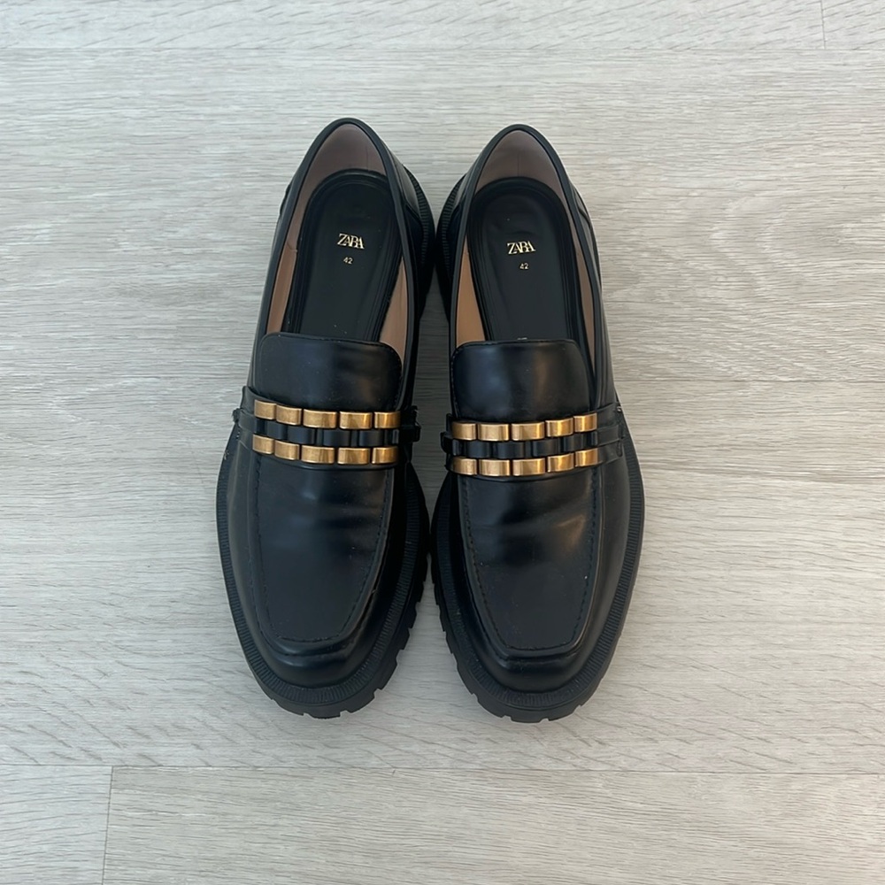 ZARA BLACK leather LOAFERS with Gold buckle
